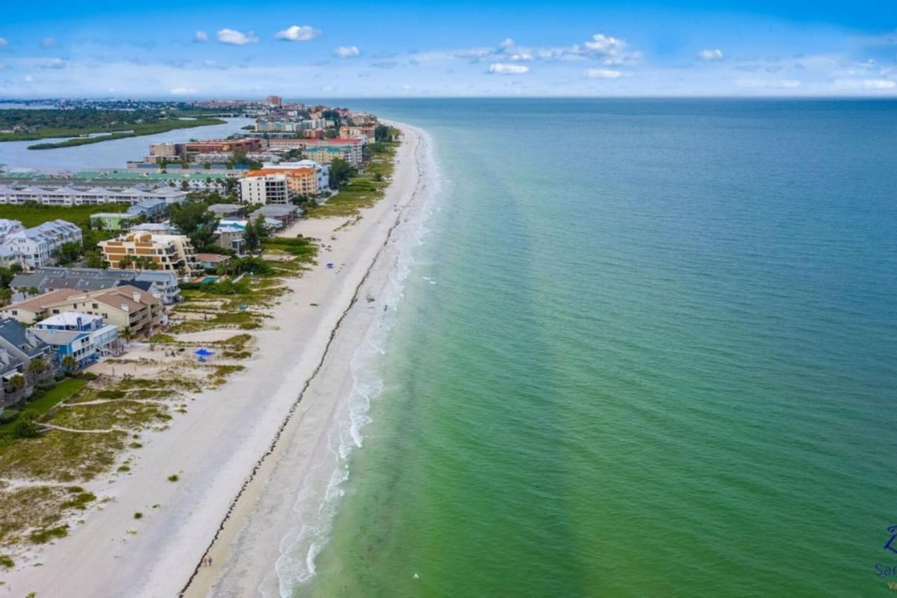Sand Castle 507 2Bd 2Ba Beachfront Oasis Clearwater Beach Exterior photo