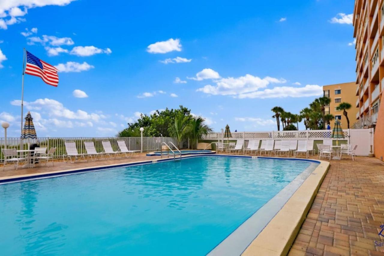 Sand Castle 507 2Bd 2Ba Beachfront Oasis Clearwater Beach Exterior photo