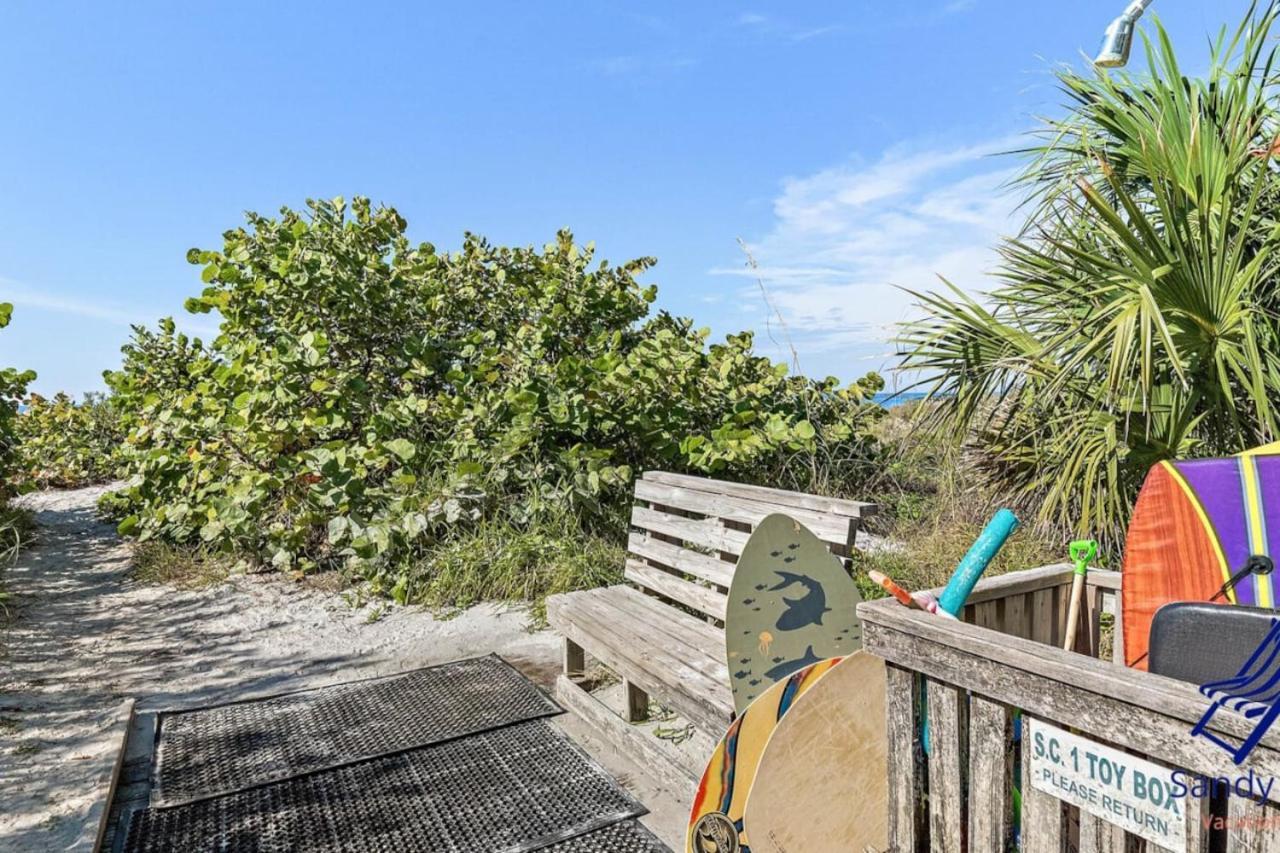 Sand Castle 507 2Bd 2Ba Beachfront Oasis Clearwater Beach Exterior photo